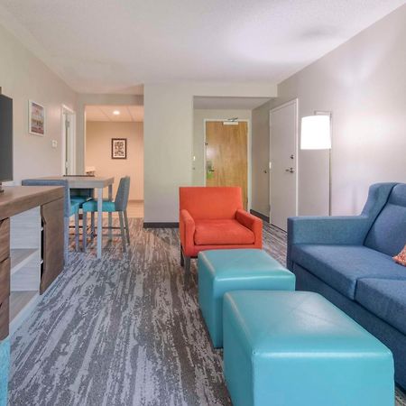 Hampton Inn & Suites Wilmington/Wrightsville Beach Eksteriør billede